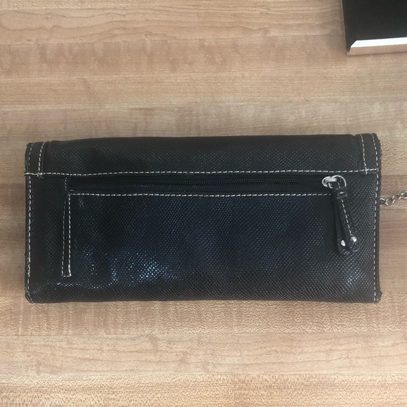 2 Nine West Trifold Wallets - Picture 3 of 13